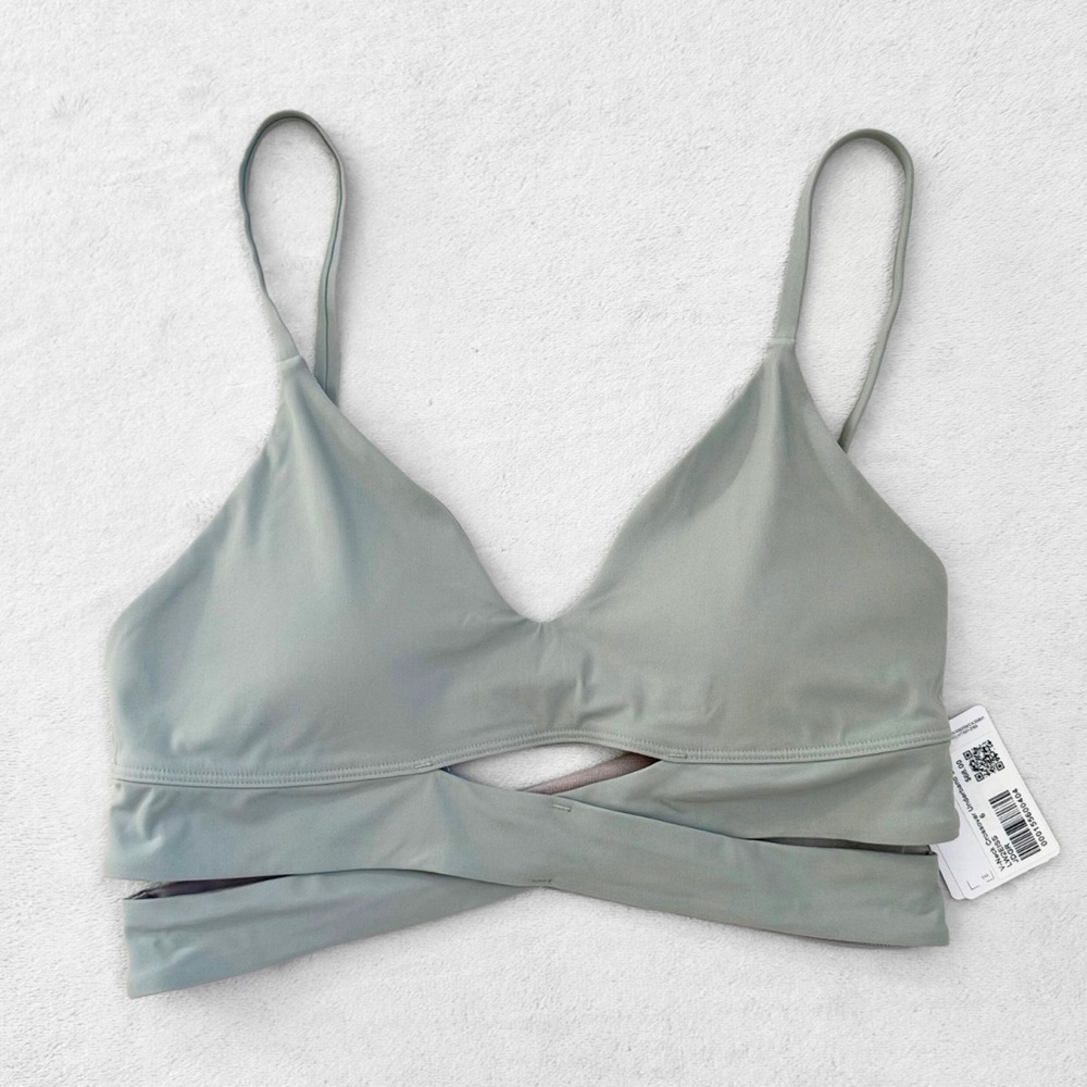 NWT Lululemon V-Neck Crossover Underband Bra – Jade Green – Size 6